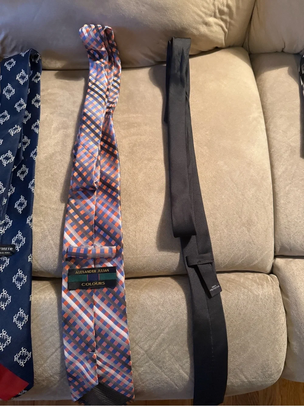 Bundle of 8 mens ties